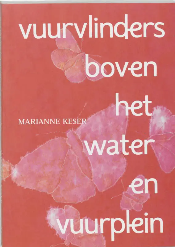Vuurvlinders boven het wa