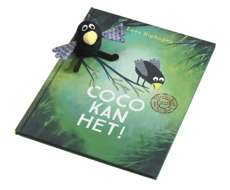 Coco kan het met vingerpopje